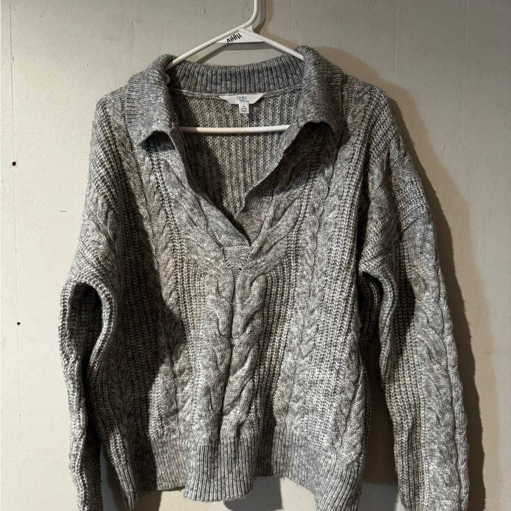 Time and Tru Women's V-Neck Sweater in Gray